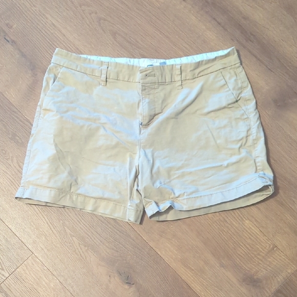 Old Navy Women's Tan Shorts - Picture 1 of 2